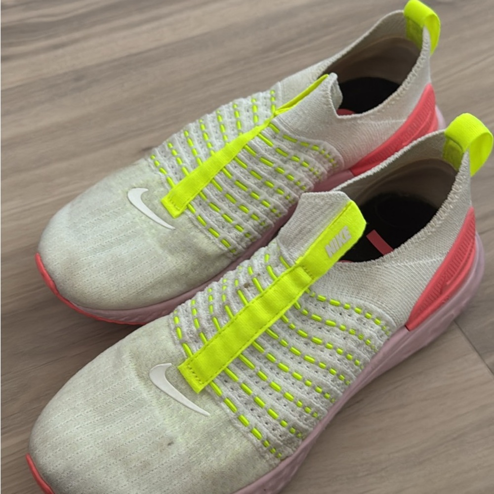 Nike Flyknit Shoes in Bright Yellow and Pink